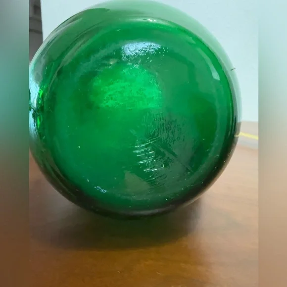 Vintage mid century Emerald Green 8" Glass Pitcher - Picture 5 of 8